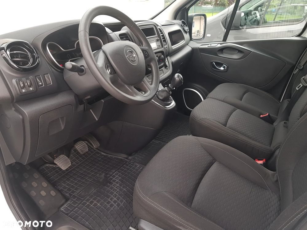 Opel VIVARO LONG - 25