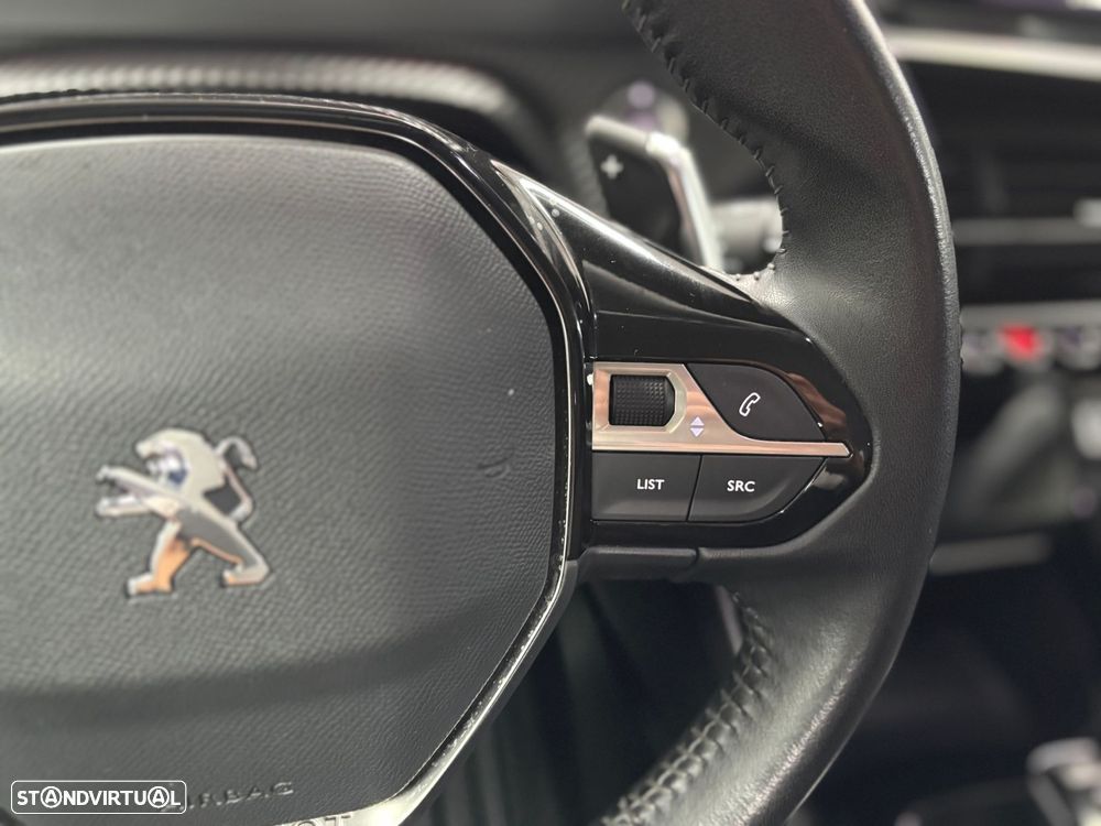 Peugeot 2008 1.2 PureTech Allure EAT8 - 12