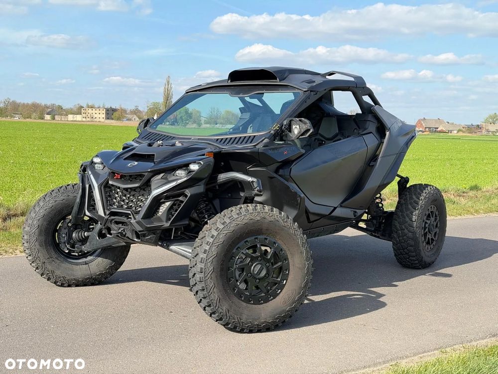 Can-Am Maverick - 1