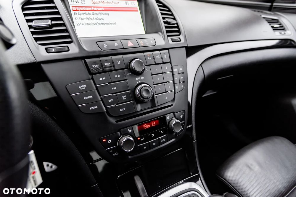 Opel Insignia 1.6 Turbo Sport - 38