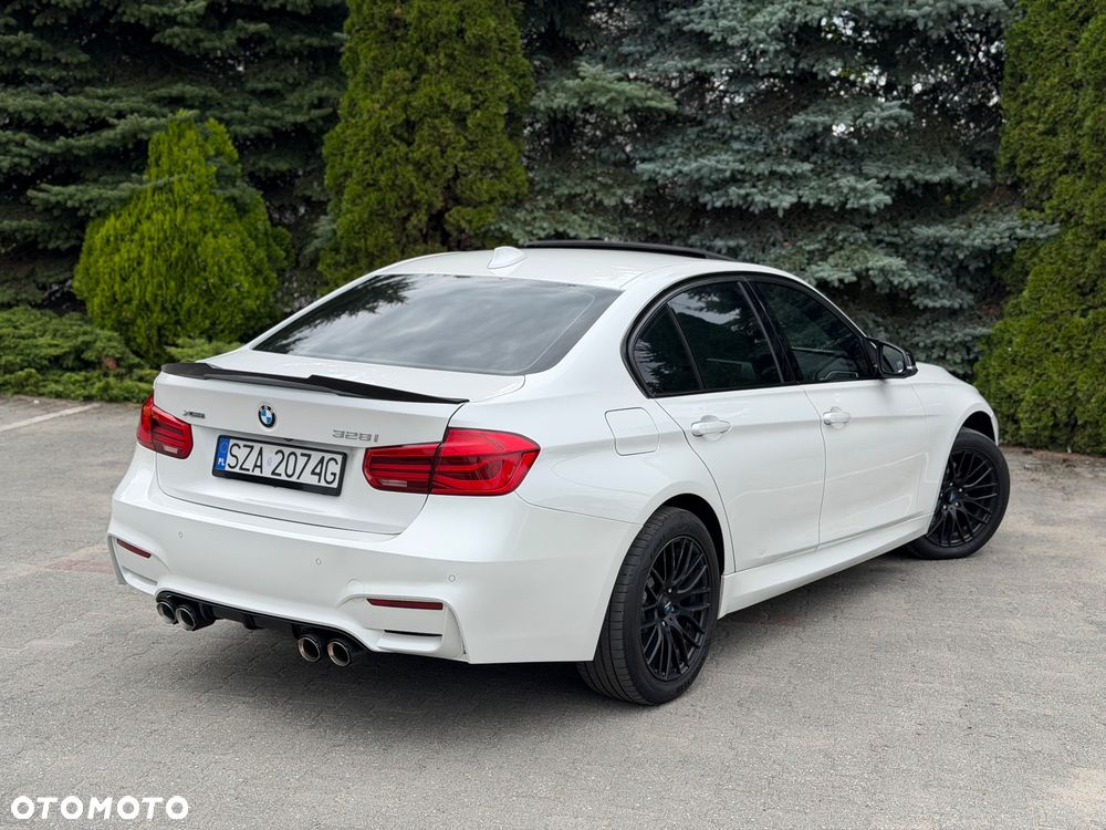 BMW Seria 3 328i xDrive - 18