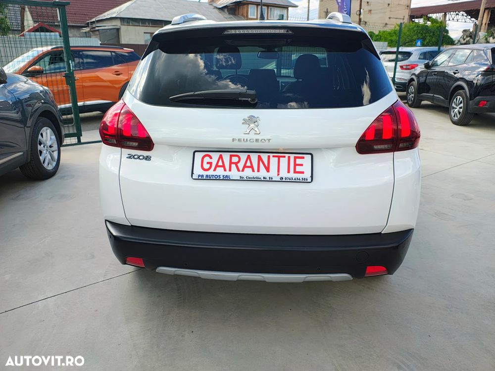 Peugeot 2008 PureTech 130 GPF Stop&Start Allure - 12