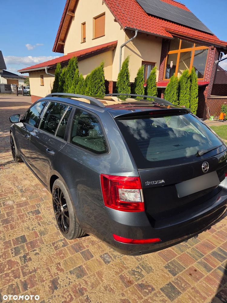 Skoda Octavia 2.0 TDI Ambition DSG - 6