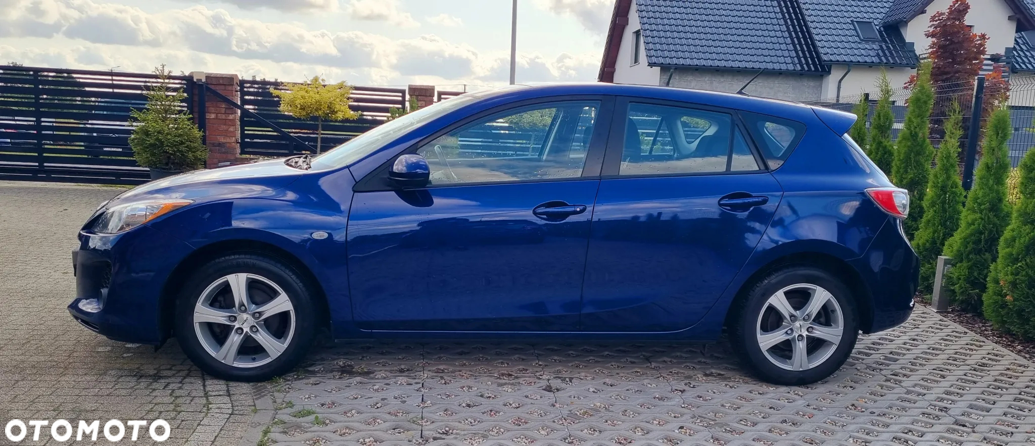 Mazda 3 1.6 Exclusive + - 5