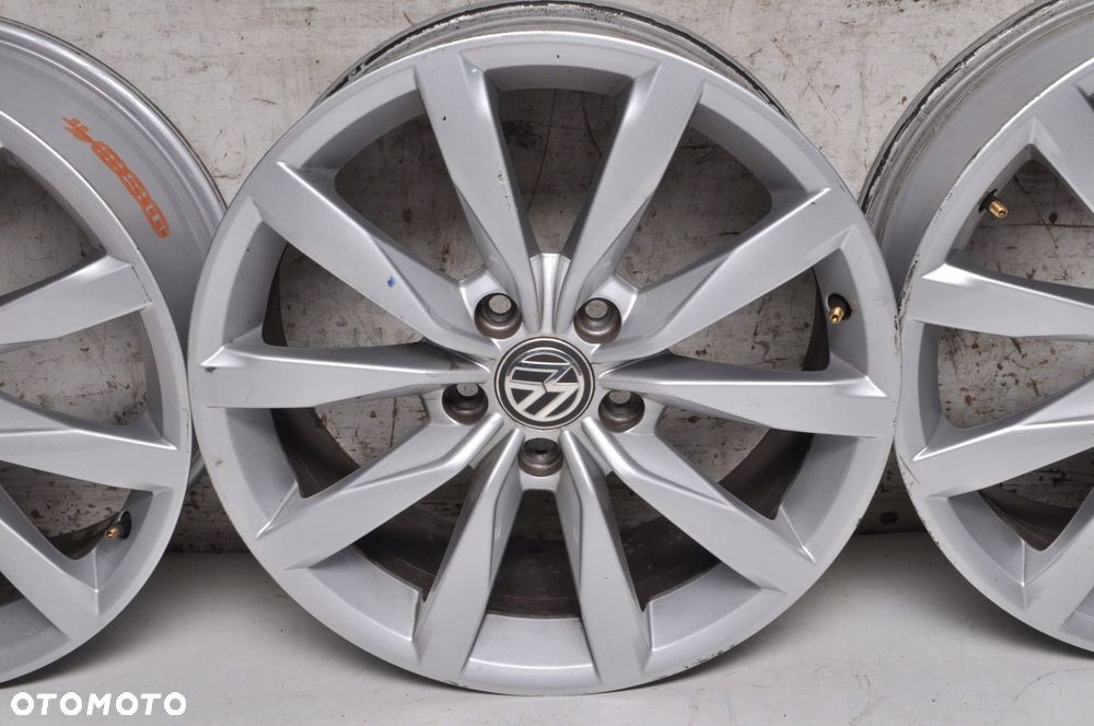 VOLKSWAGEN GOLF VII FELGI ALUMINIOWE R17" 7J 5X112 ET49 5G0601025BF - 5