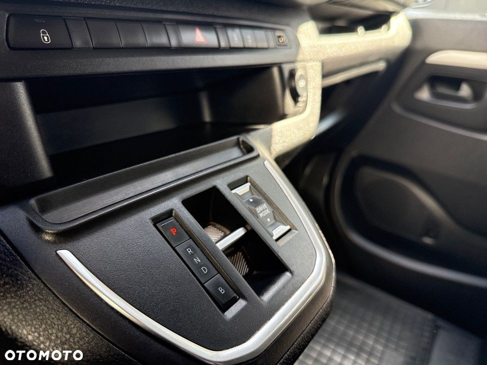 Opel Vivaro - 19