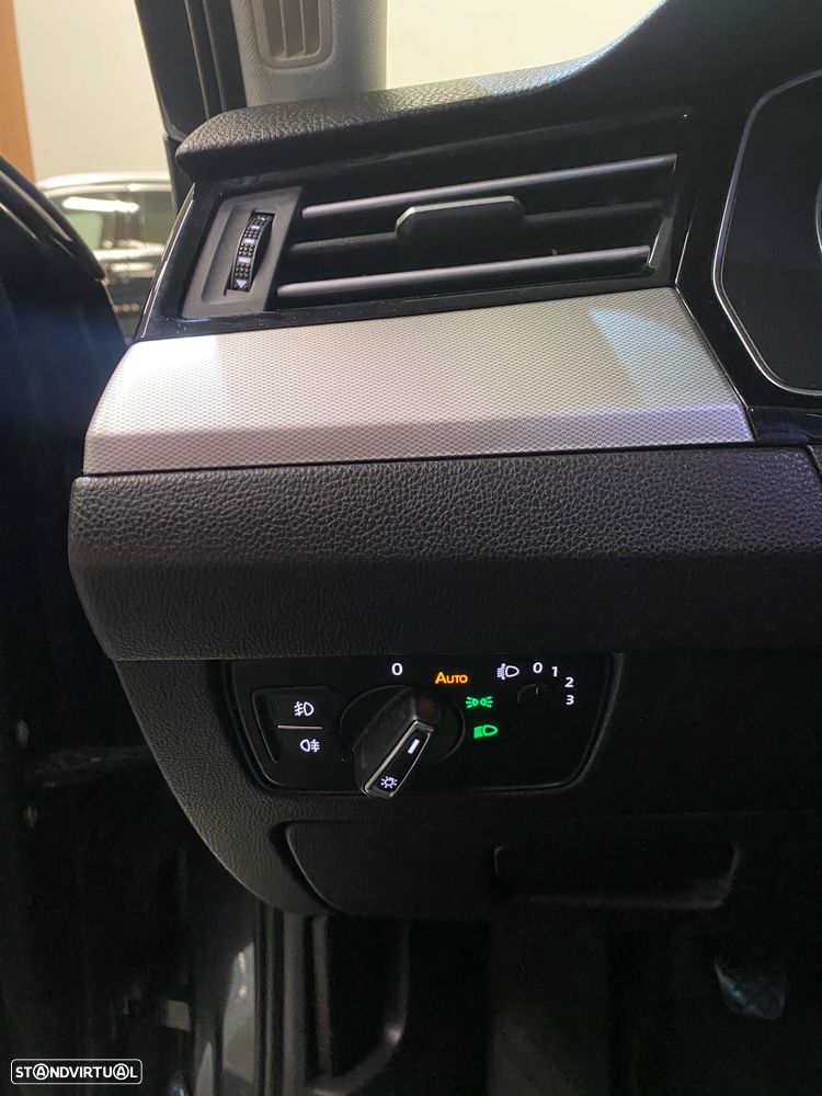 VW Passat Variant 1.6 TDI BlueMotion - 8