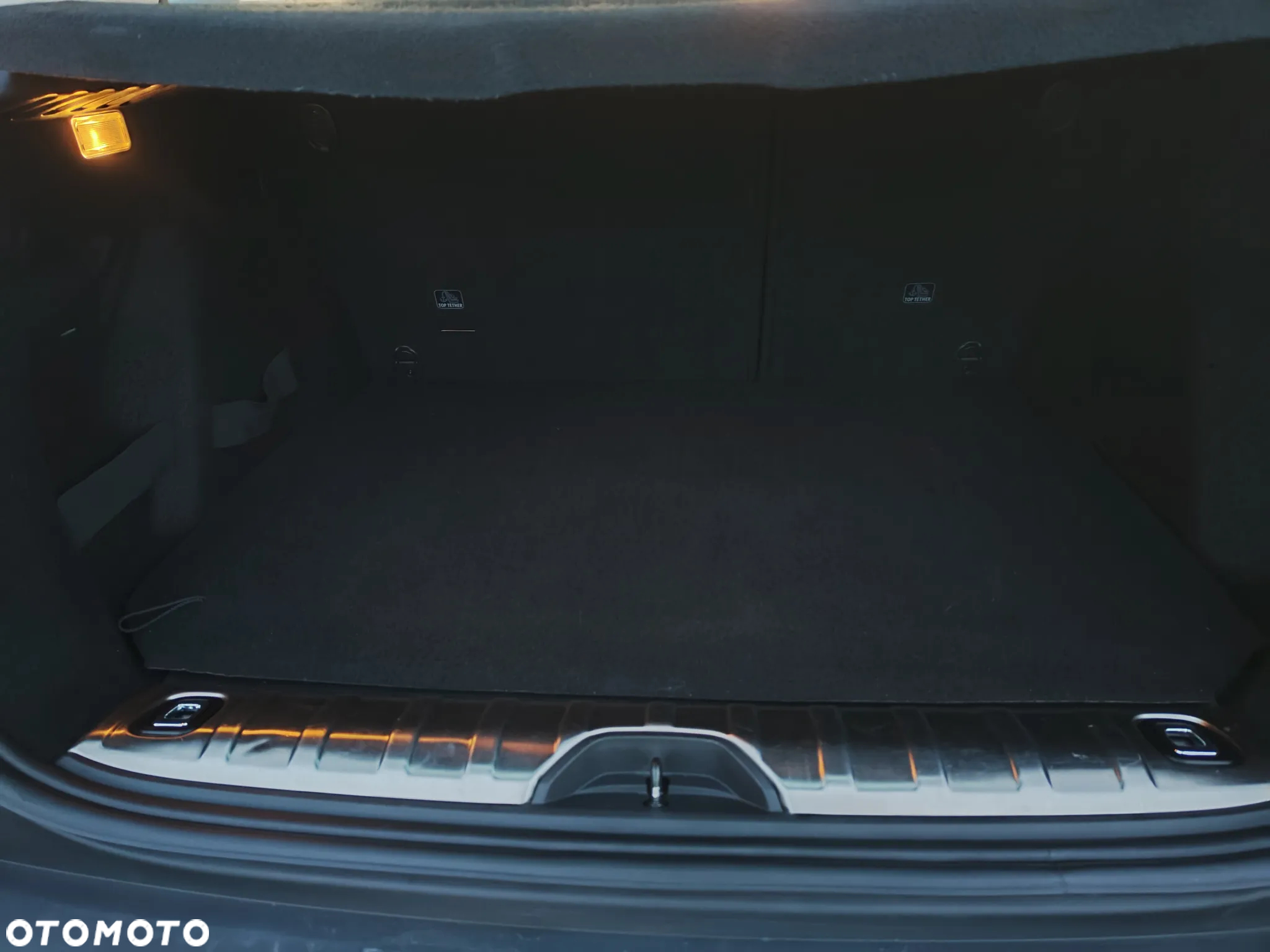 Peugeot 2008 1.2 Pure Tech Allure S&S EAT6 - 11