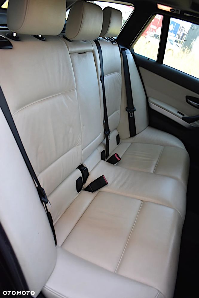 BMW Seria 3 - 38