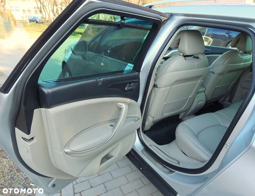 Citroën C5 HDi 165 FAP Exclusive - 17