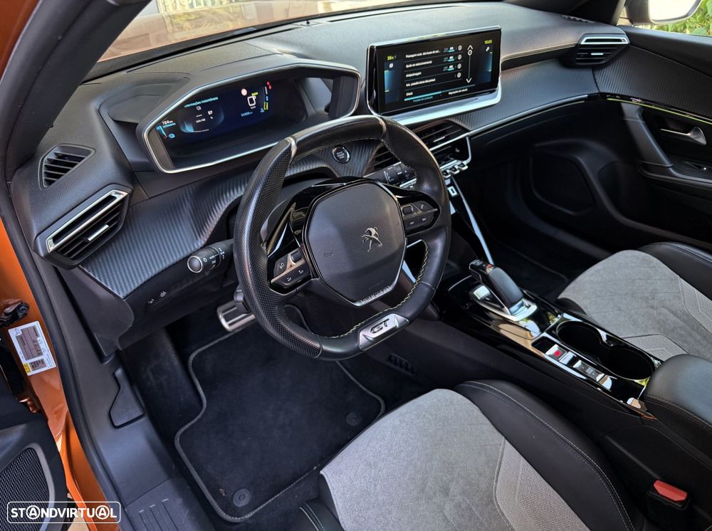 Peugeot e-2008 50 kWh GT - 6