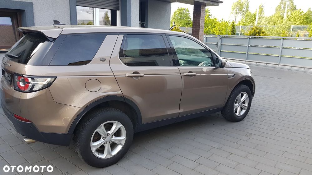 Land Rover Discovery Sport TD4 HSE Luxury - 6