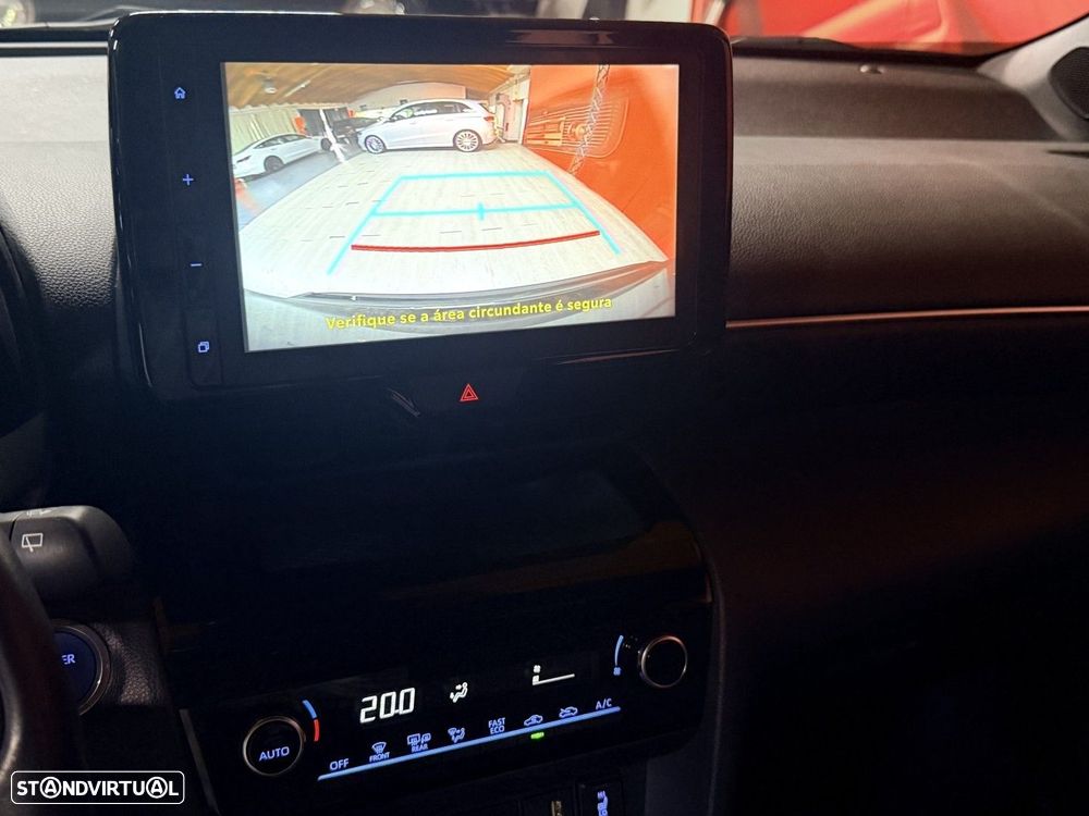 Toyota Yaris Cross 1.5 HDF Premier Edition - 11