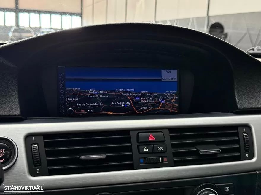 BMW 318 d Pack M - 26