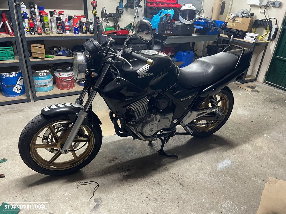 Honda CB - 3