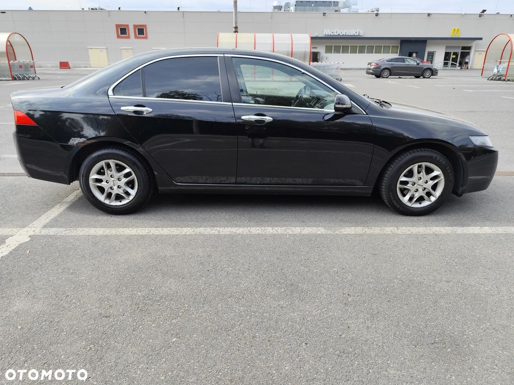 Honda Accord 2.0 Comfort - 9