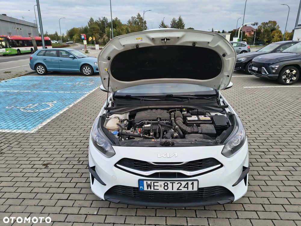 Kia Ceed - 33