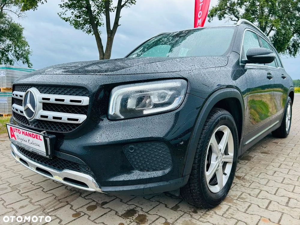 Mercedes-Benz GLB - 11