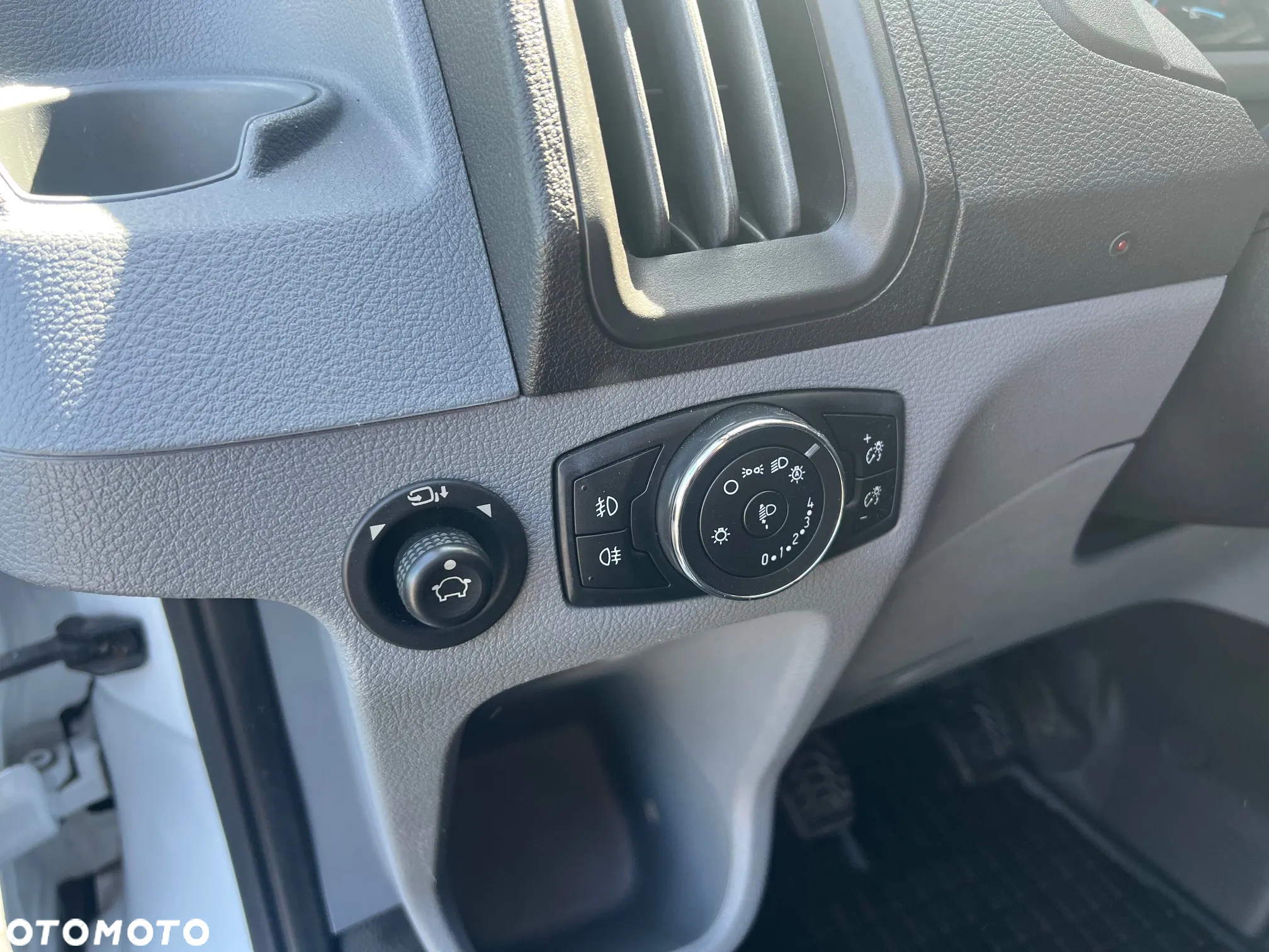 Ford Transit - 11