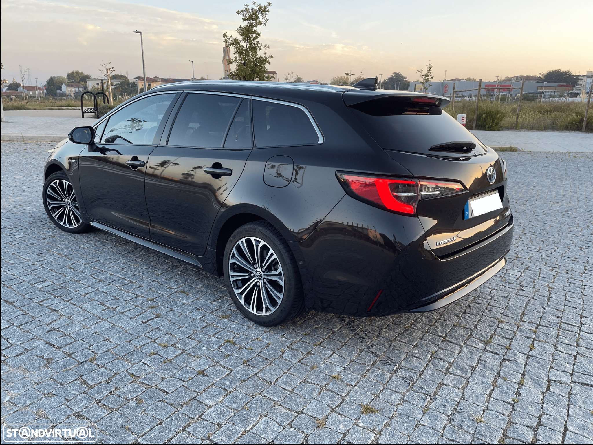 Toyota Corolla Touring Sports 1.8 Hybrid Exclusive - 4