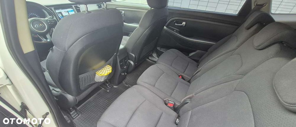 Kia Carens 1.7 CRDi 115 Dream Team Edition - 11
