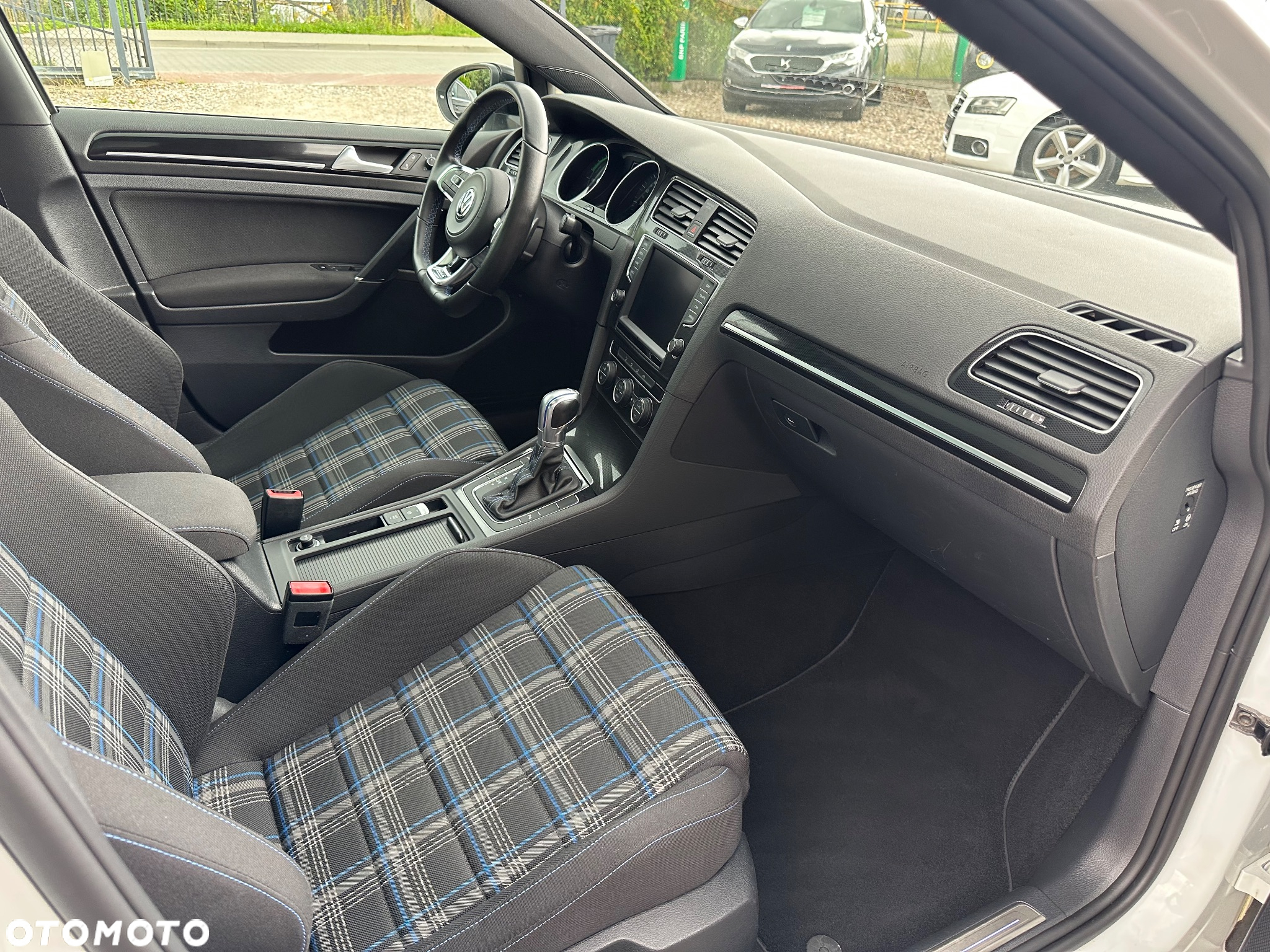 Volkswagen Golf VIII 1.4 TSI Plug-In Hybrid GTE DSG - 11