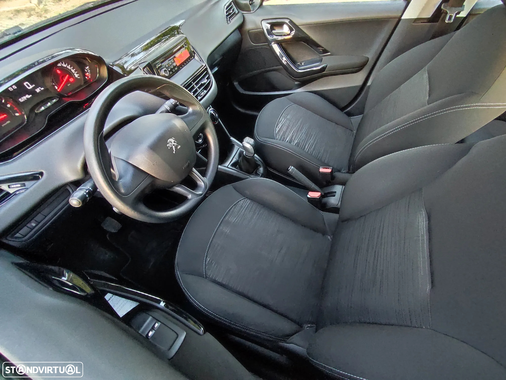 Peugeot 208 1.4 HDi Access - 5