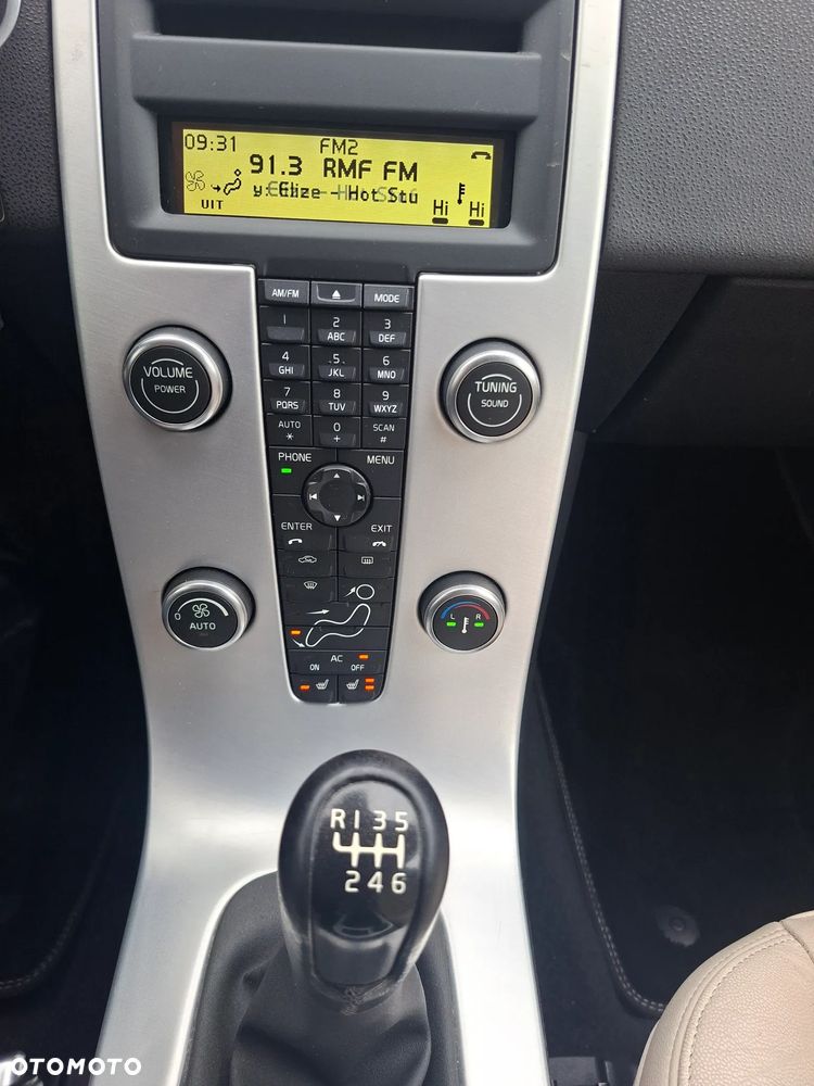 Volvo V40 D2 Summum - 18