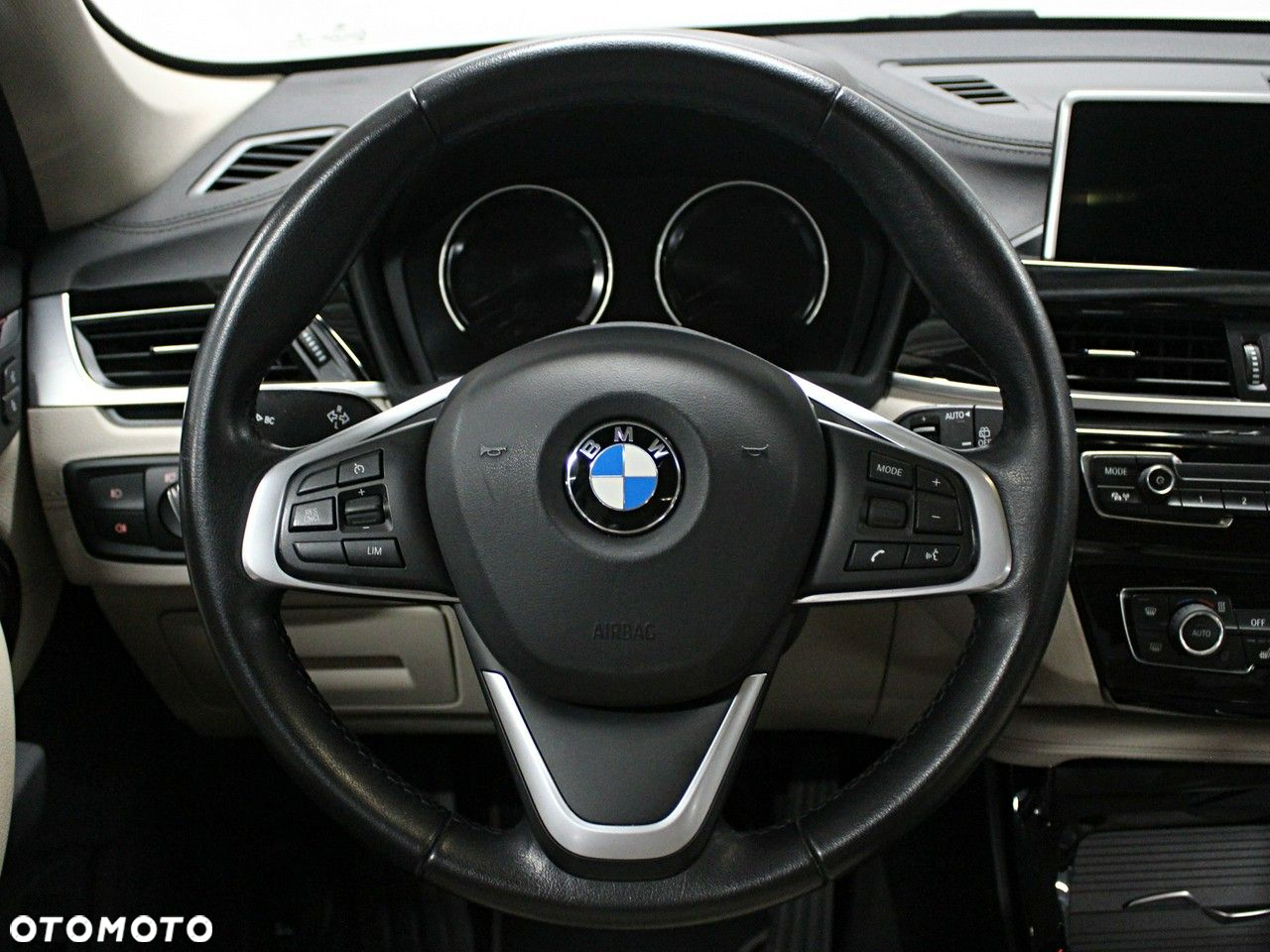 BMW X1 sDrive18d xLine sport - 15