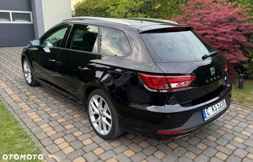 Seat Leon 2.0 TDI DPF Ecomotive DSG FR - 4