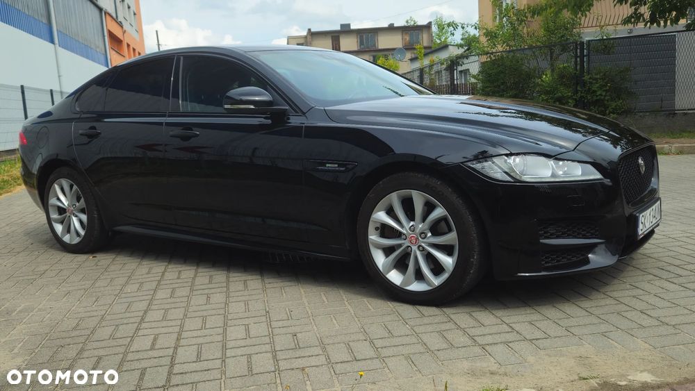 Jaguar XF 2.0 i4D R-Sport - 16