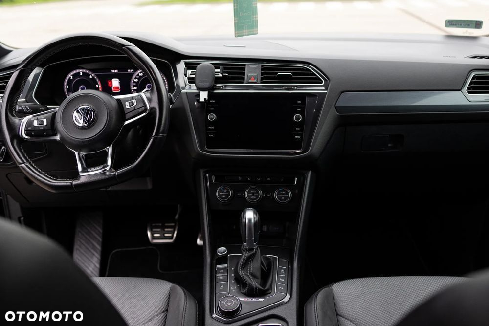 Volkswagen Tiguan - 10