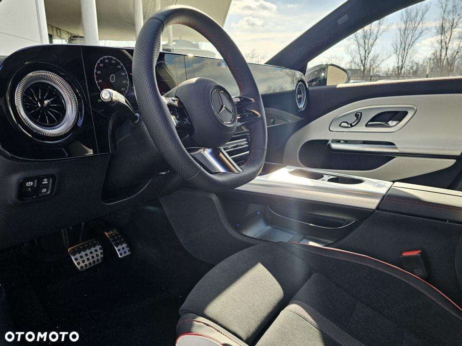Mercedes-Benz CLA 200 mHEV 4-Matic 8G-DCT - 7