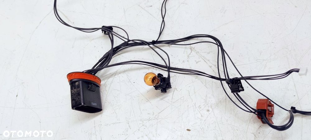 WIĄZKA REFLEKTORA XENON AUDI A3 8V 162183-00 - 1