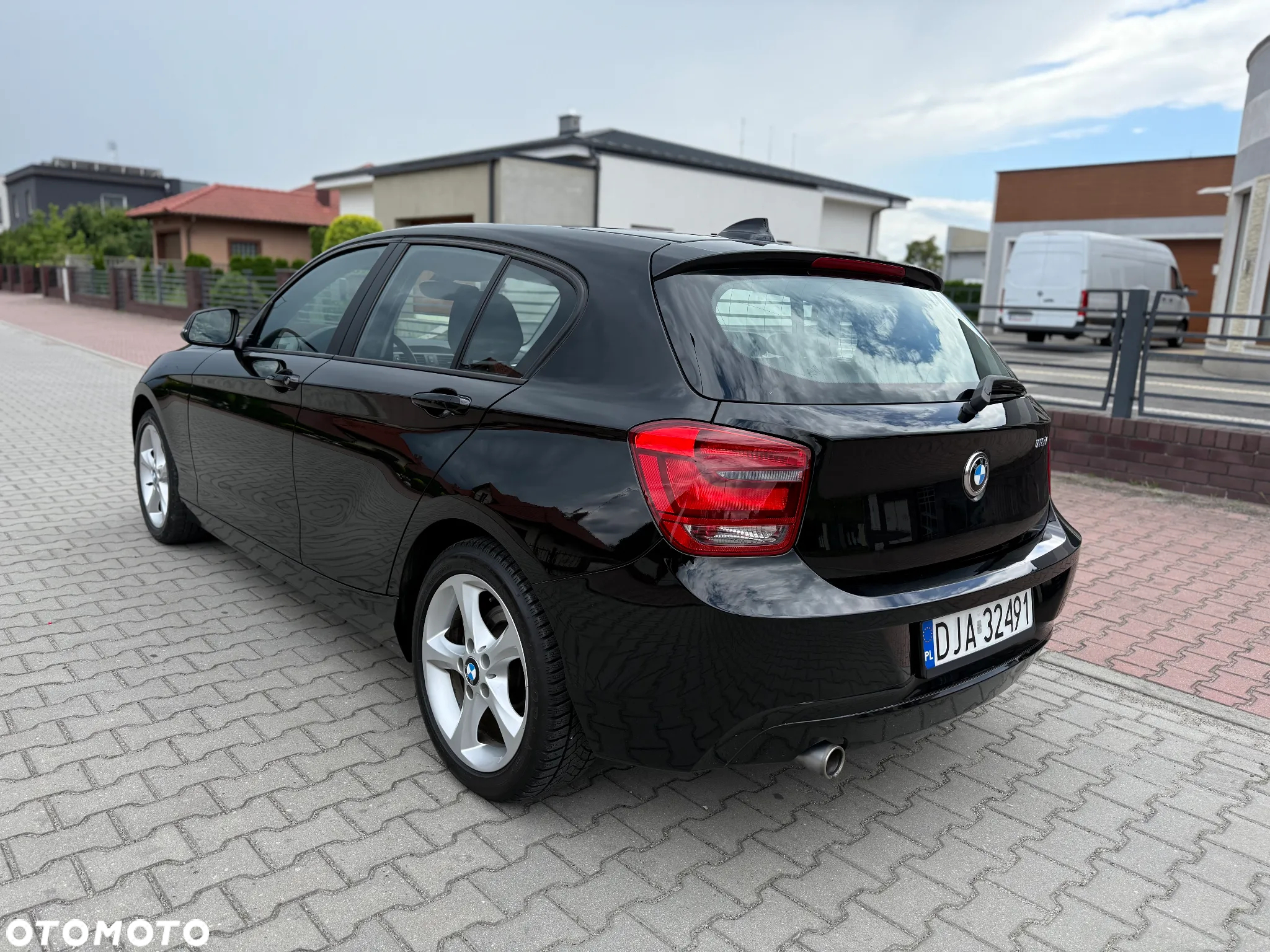 BMW Seria 1 116i - 17