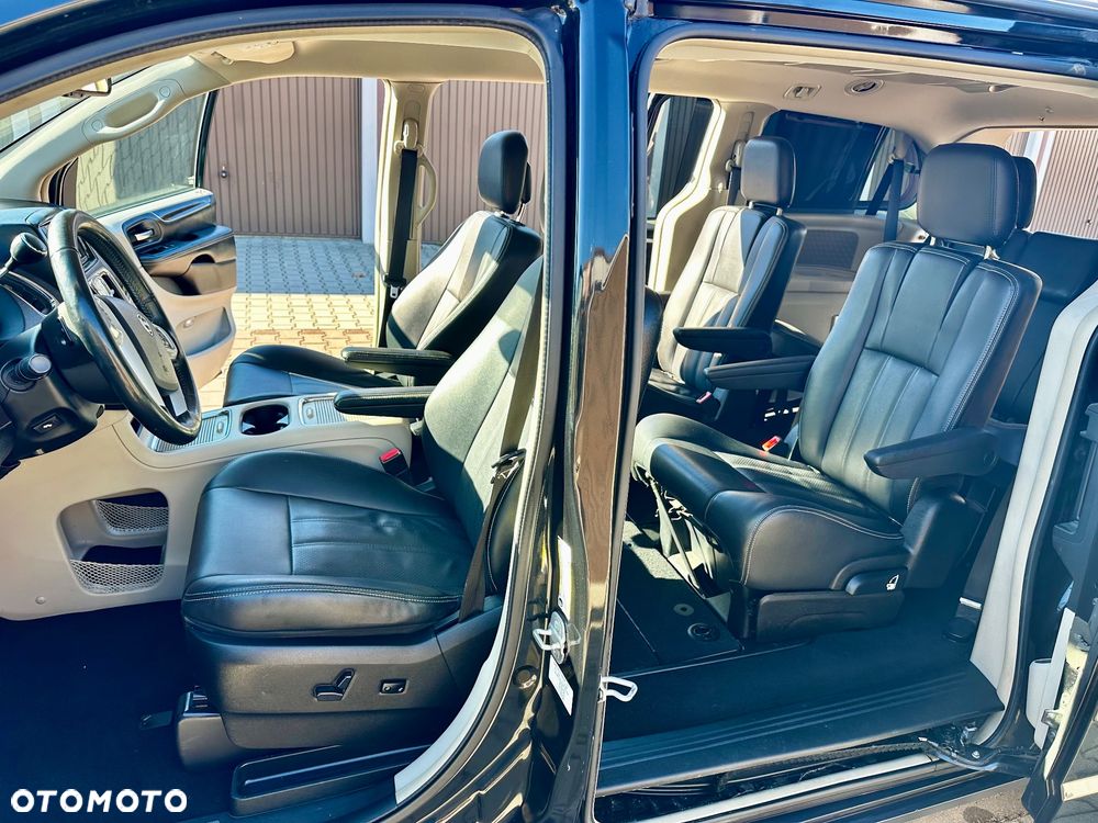 Lancia Voyager - 7