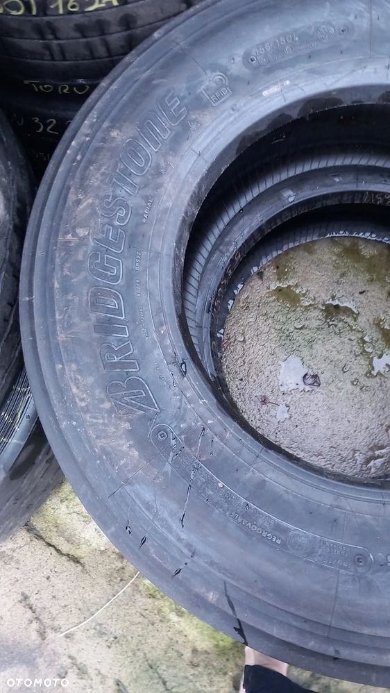 BRIDGESTONE 315/70R22,5 - 2