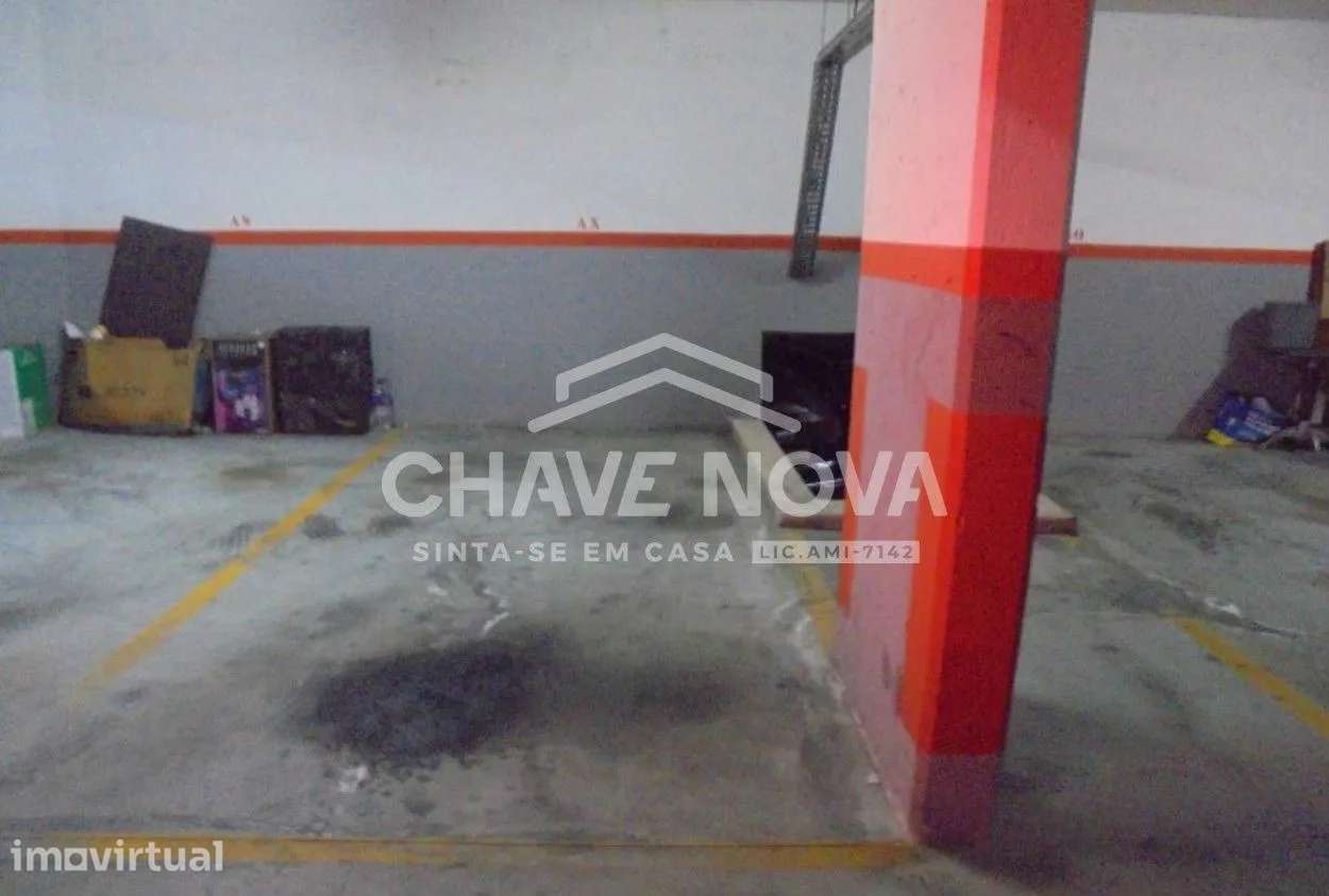 LA- Apartamento T2 c/ Lugar de Garagem em Canelas (Edifício Prestige) - Grande imagem: 3/23