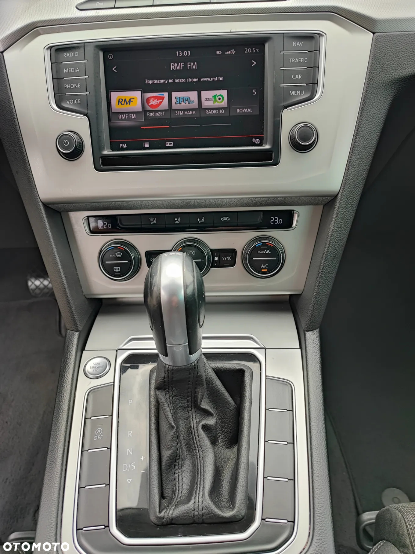Volkswagen Passat Variant 1.6 TDI (BlueMotion Technology) DSG Comfortline - 13