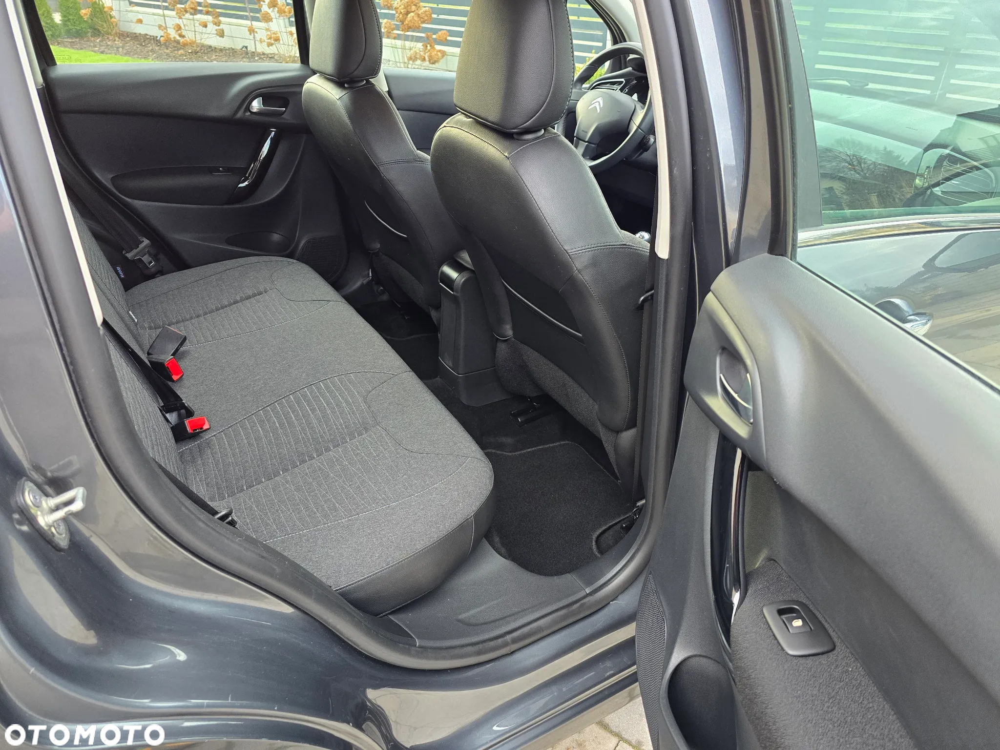 Citroën C3 1.2 PureTech Exclusive - 17