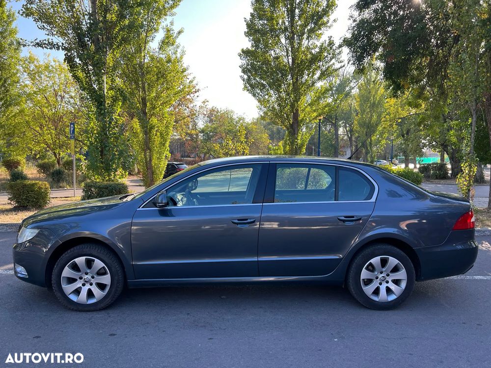 Skoda Superb 2.0 TDI Ambition - 2