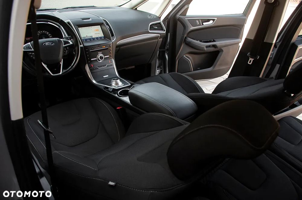 Ford S-Max 2.0 EcoBlue Titanium - 20