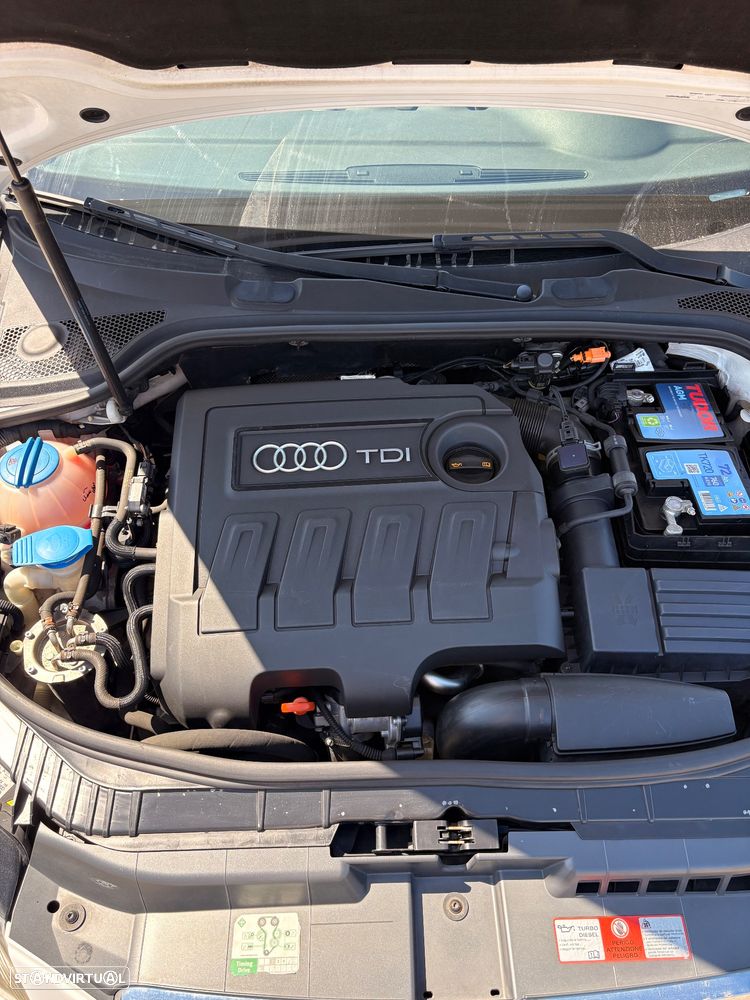 Audi A3 Cabrio 1.6 TDi S-line - 13