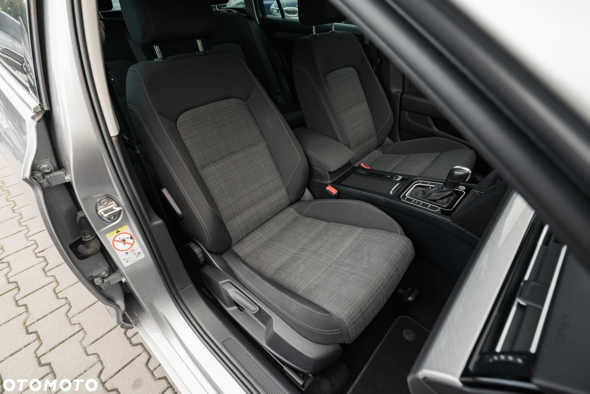 Volkswagen Passat - 15