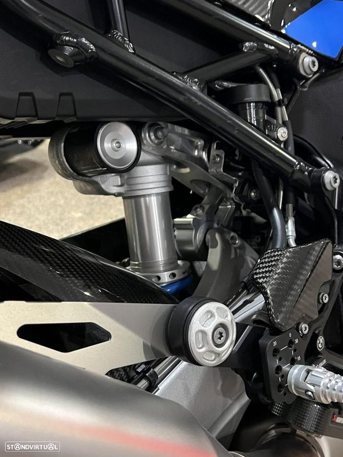 BMW M 1000 RR Competition Carbon - 19