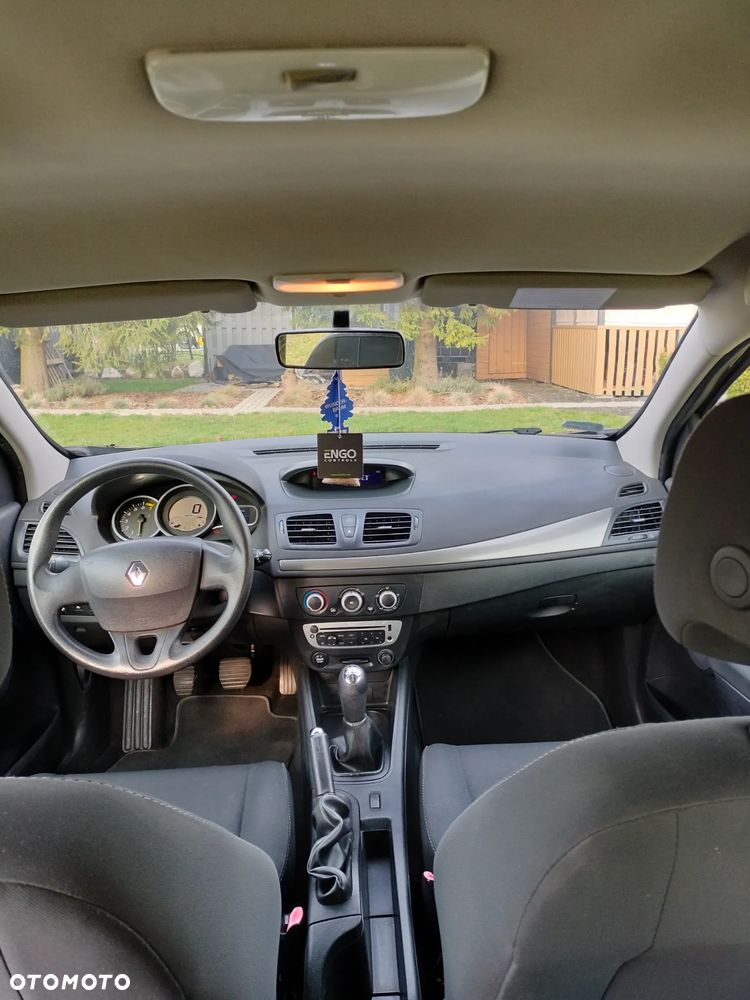 Renault Megane 1.6 16V Style Edition - 9