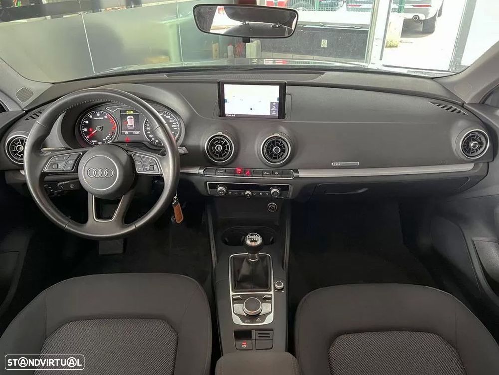 Audi A3 Sportback 30 TFSI - 11