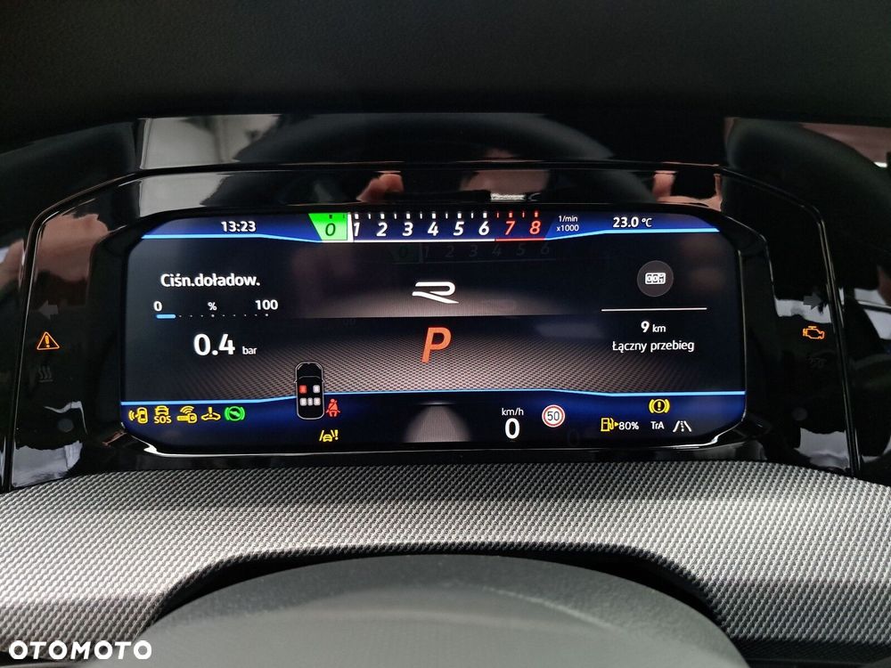 Volkswagen Golf Variant 2.0 TSI 4Motion R - 24