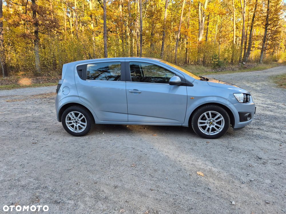 Chevrolet Aveo 1.6 LTZ - 4