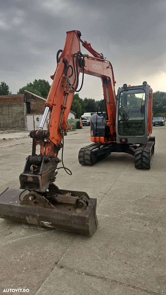 Hitachi Zaxis 85 USB - 9